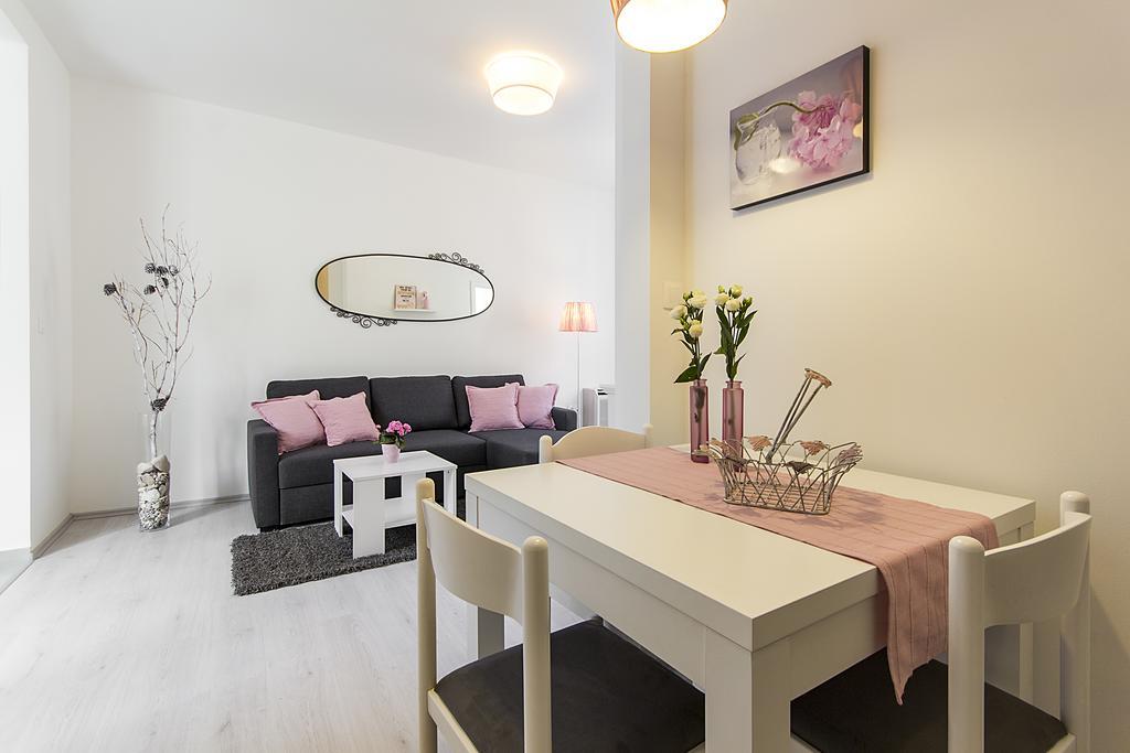 Center Apartment Tina Пула Экстерьер фото